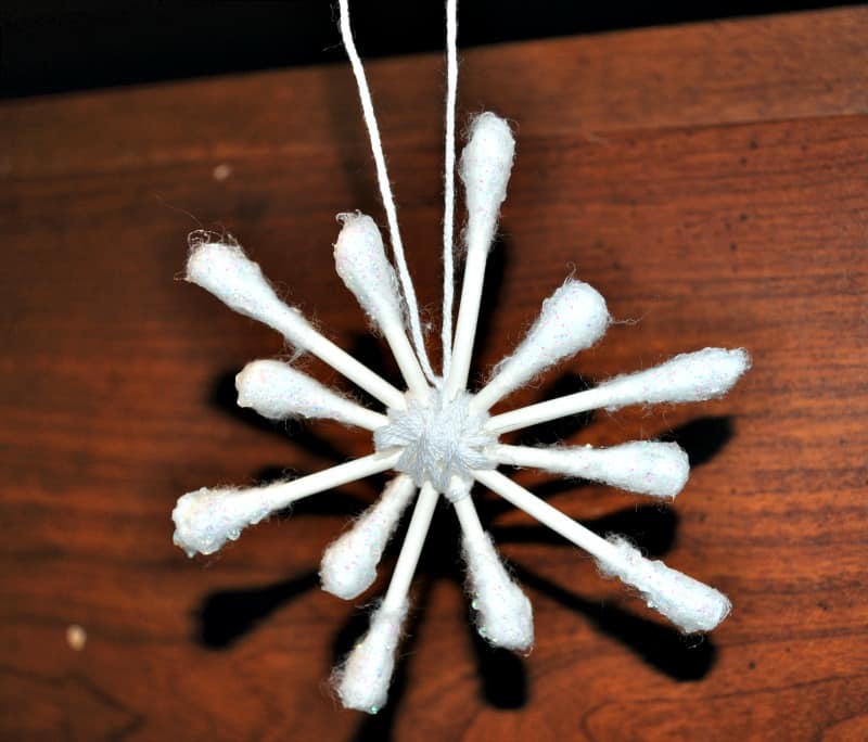 Simple Q Tip Snowflake Craft Kids Will Love - Easy Crafts For Kids