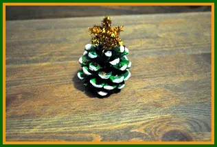 Pinecone Christmas tree step 5