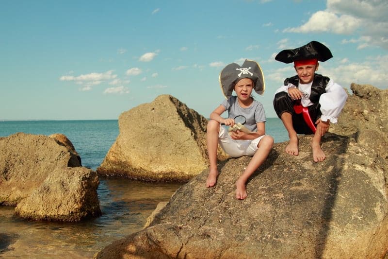 Pirate kids having fun 