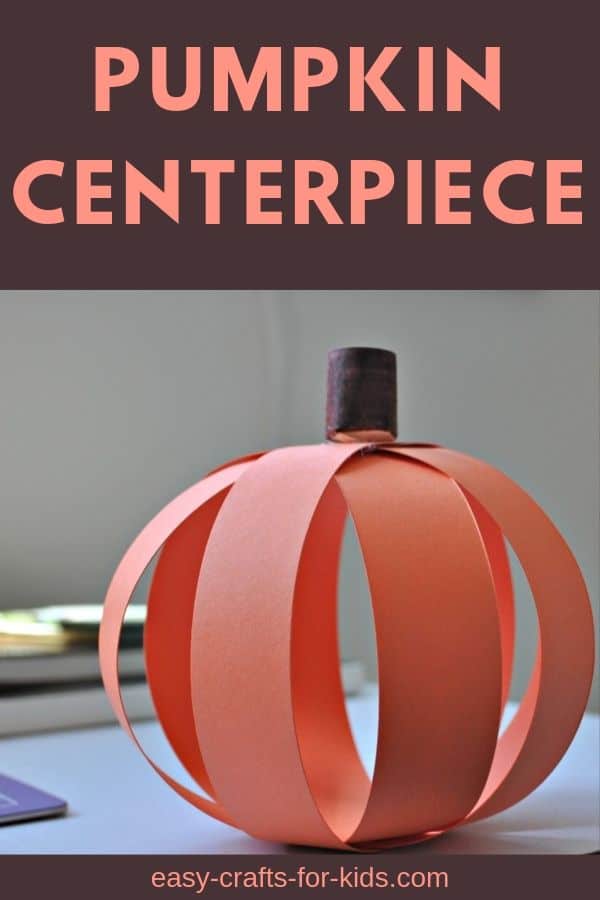 This pumpkin centerpiece in one of my favorite Thanksgiving crafts for preschoolers #kidscrafts #thanksgiving #preschoolercrafts #easycraftsforkids