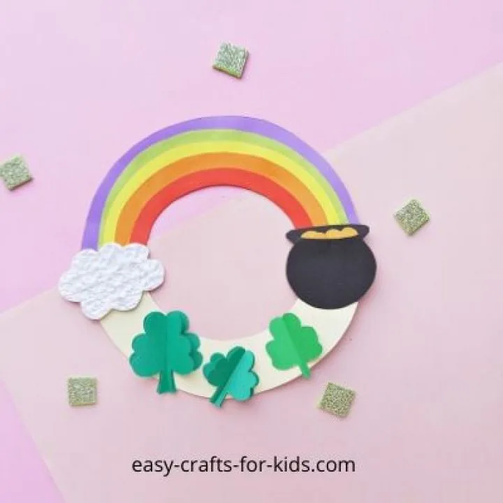 diy paper St Patrick's day wreath