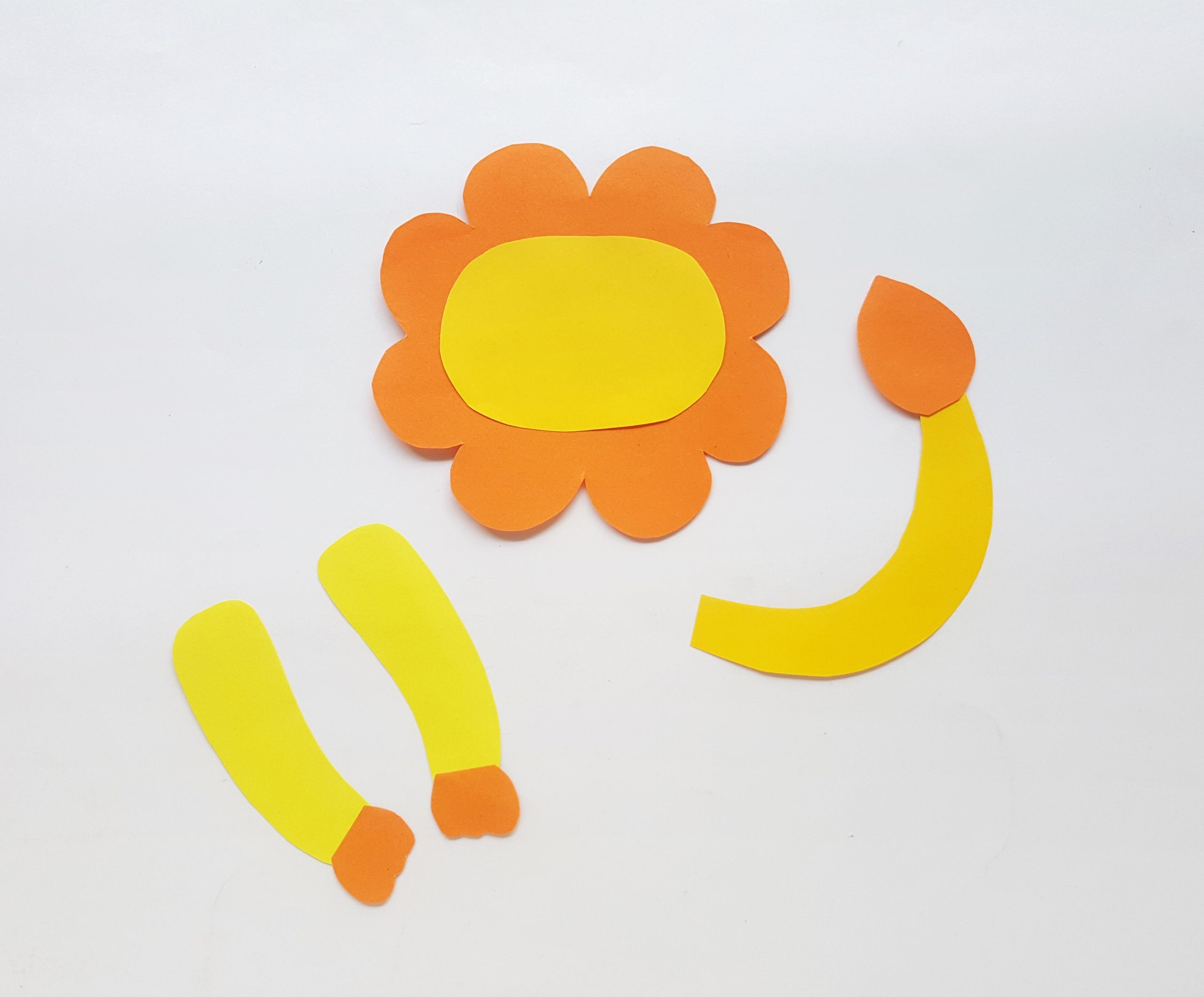 Lion toilet paper roll craft
