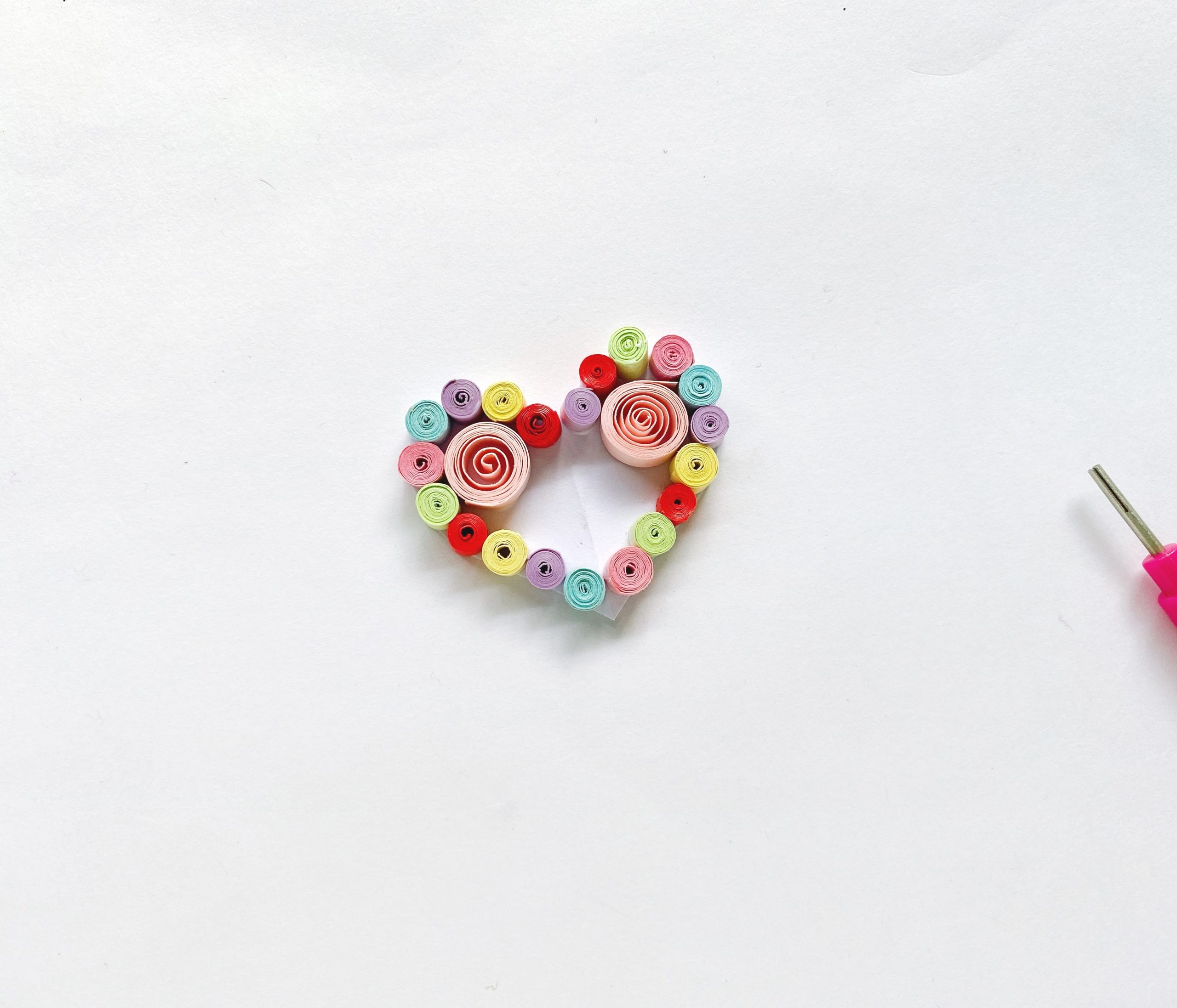 heart quilling craft procedure