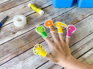 kids dinosaur puppets