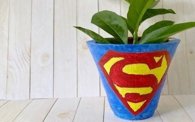 how to paint superman on a pot