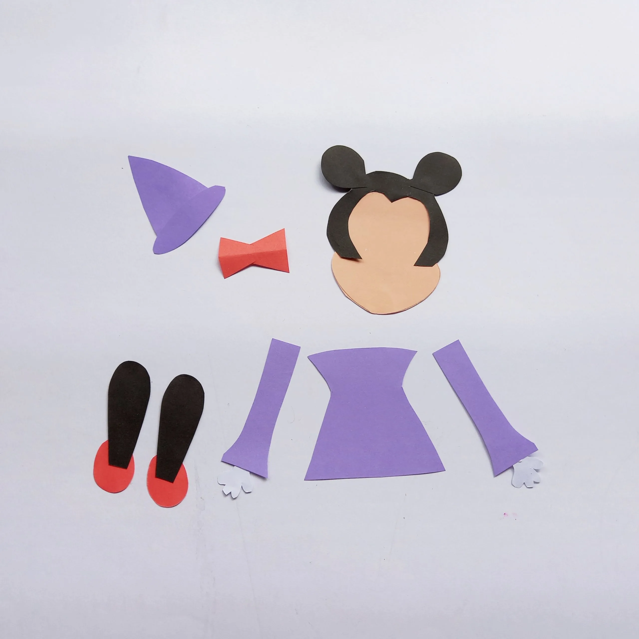 Minnie mouse halloween craft process