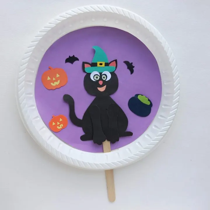 cat witch craft with paper plate
