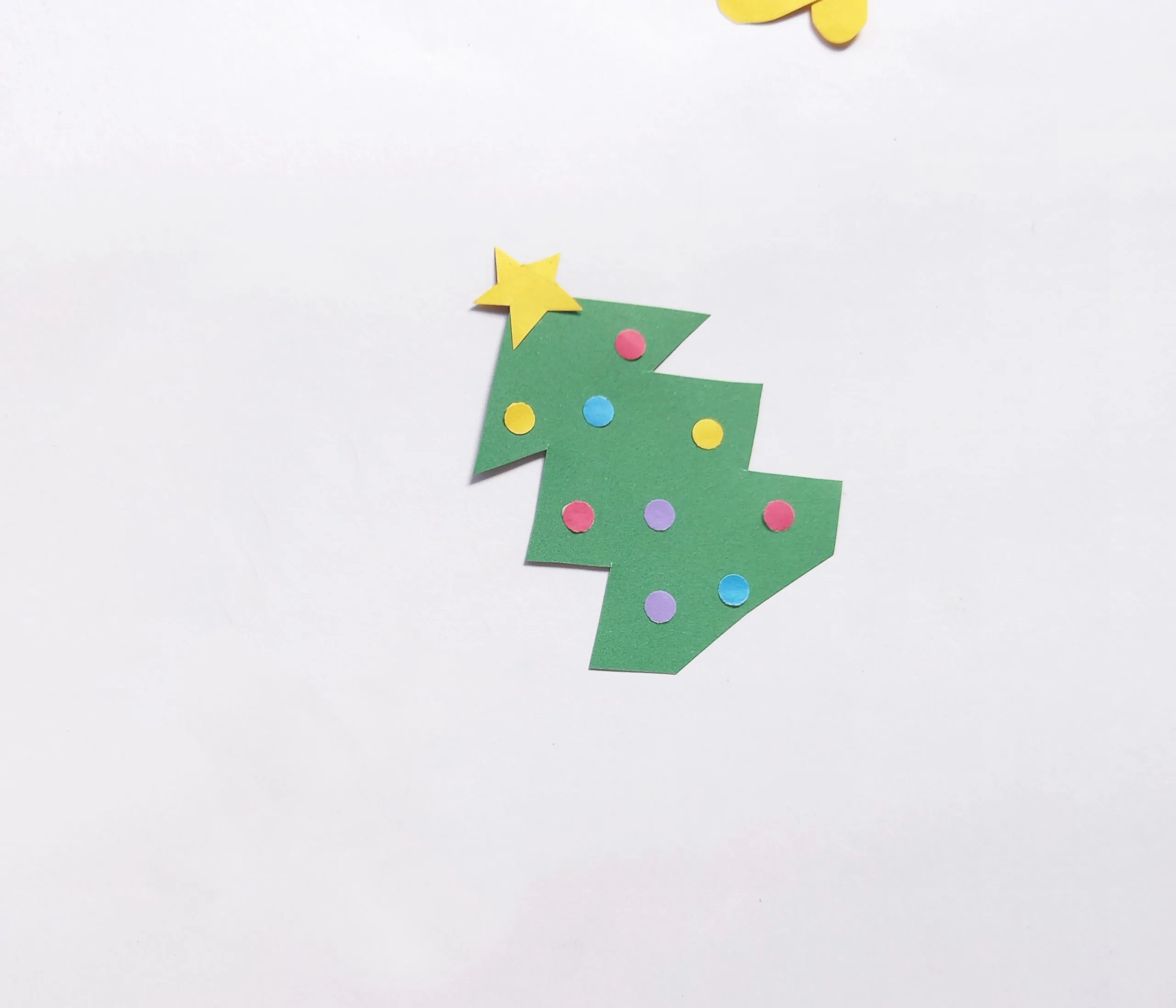 how to make a Christmas wreath