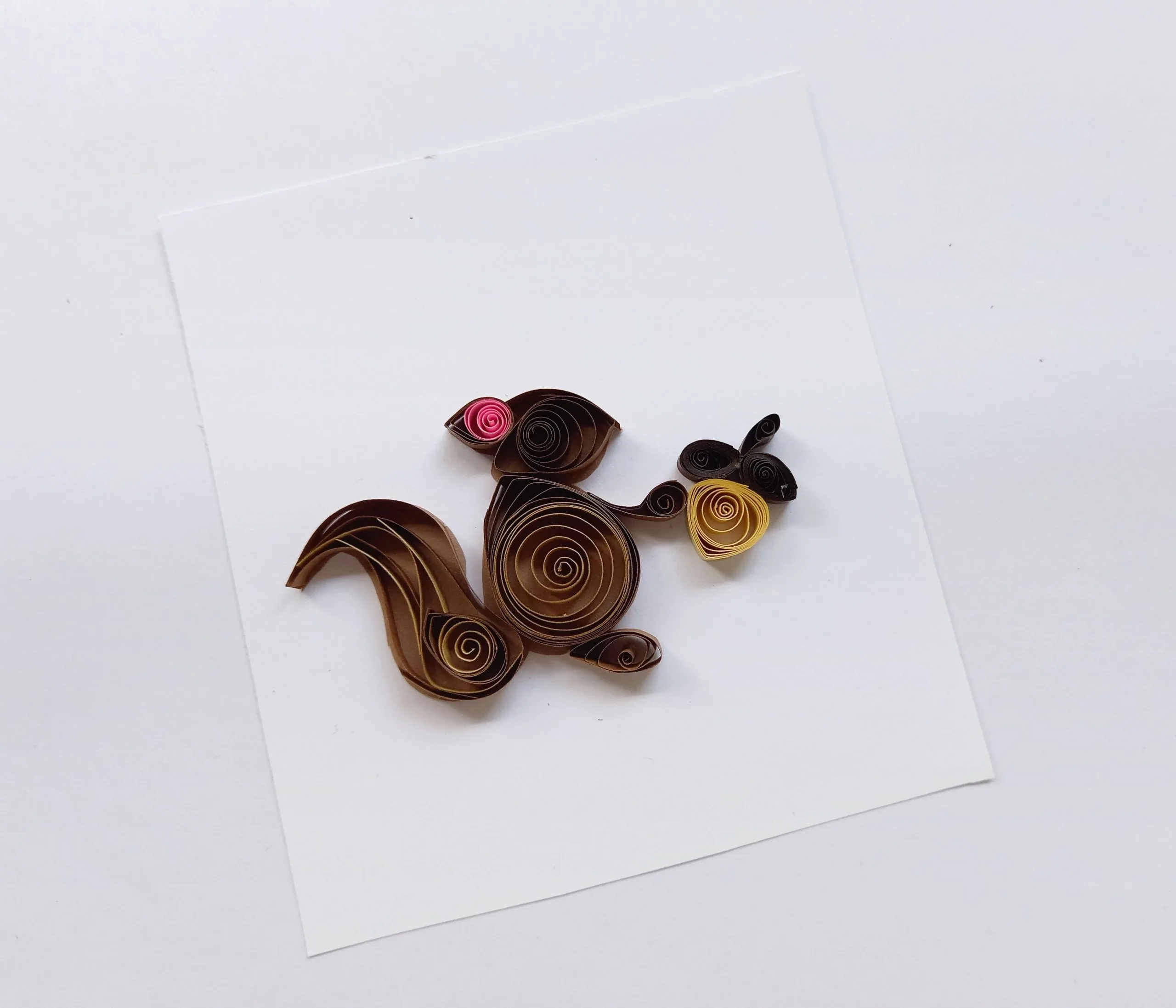 quilled acorn with squirrel