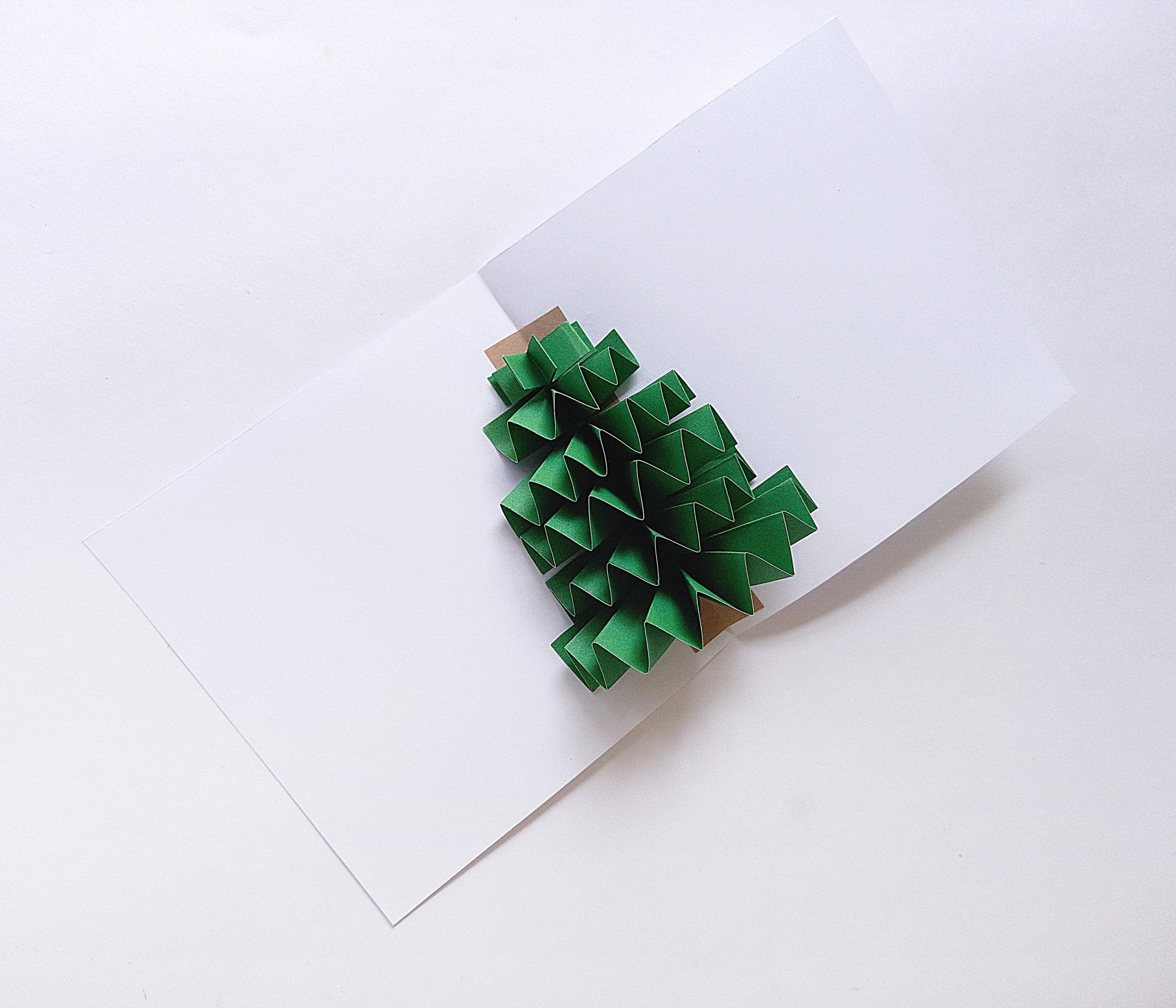 how to make a 3d Christmas tree card