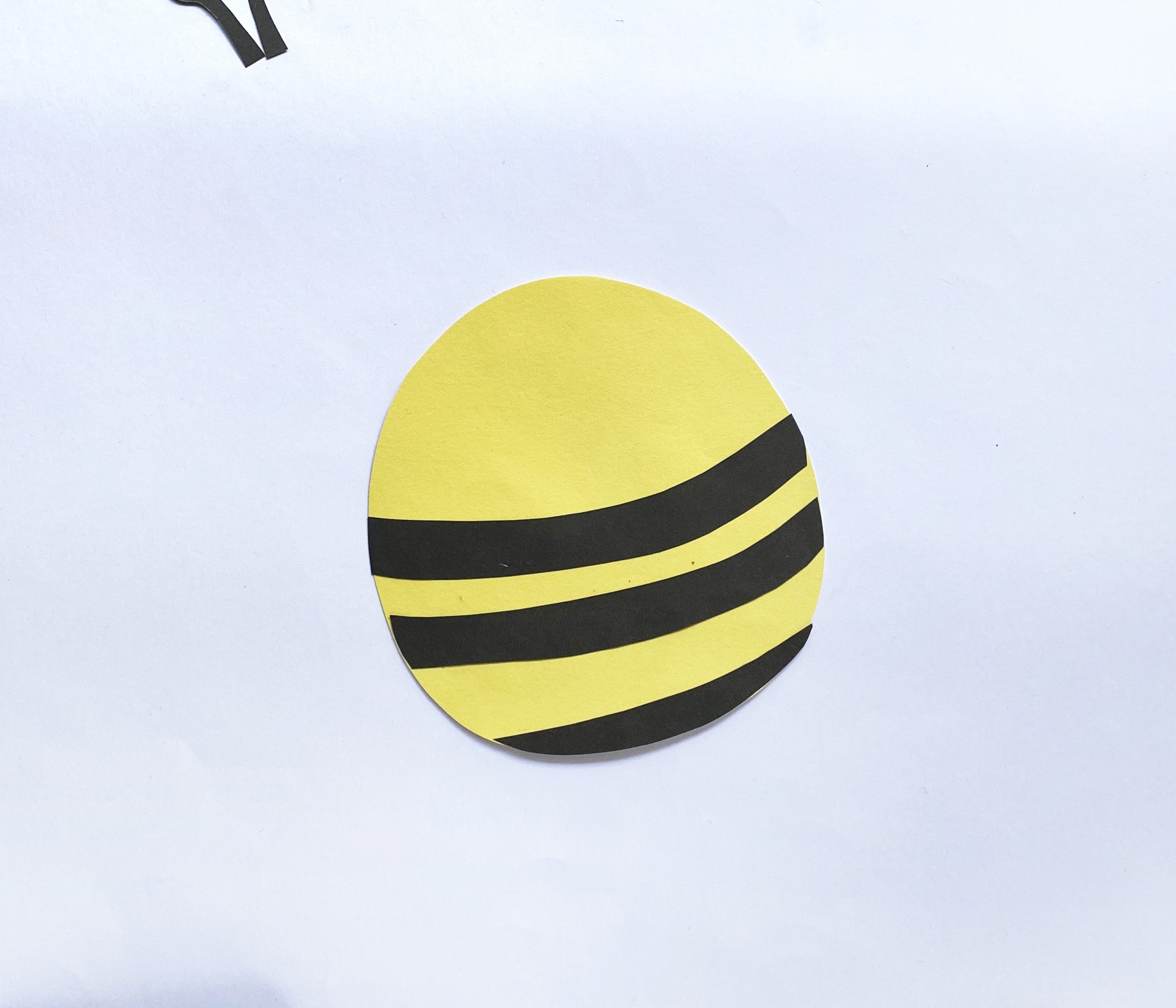 how to make a flying bee from paper