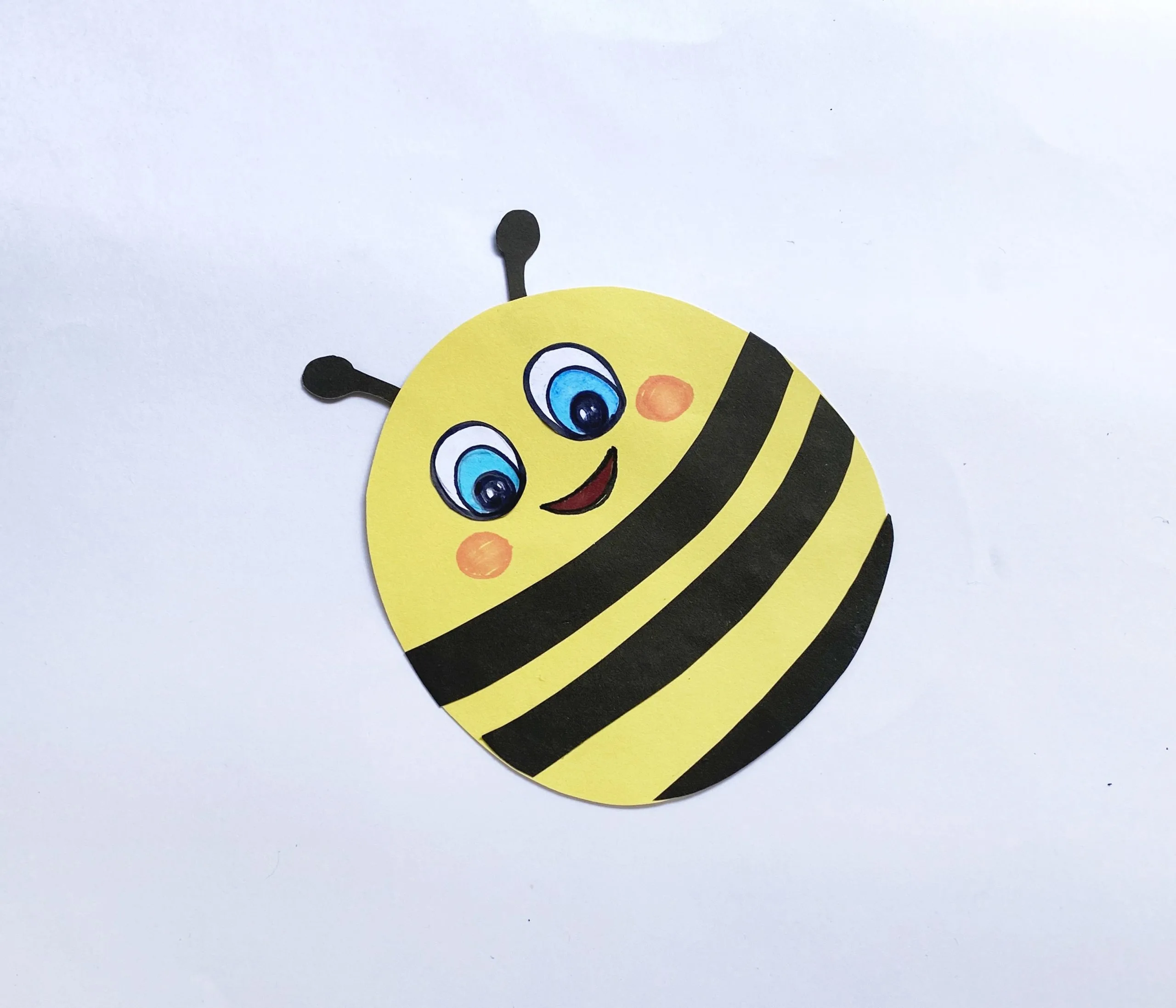 flying bee craft with paper procedure