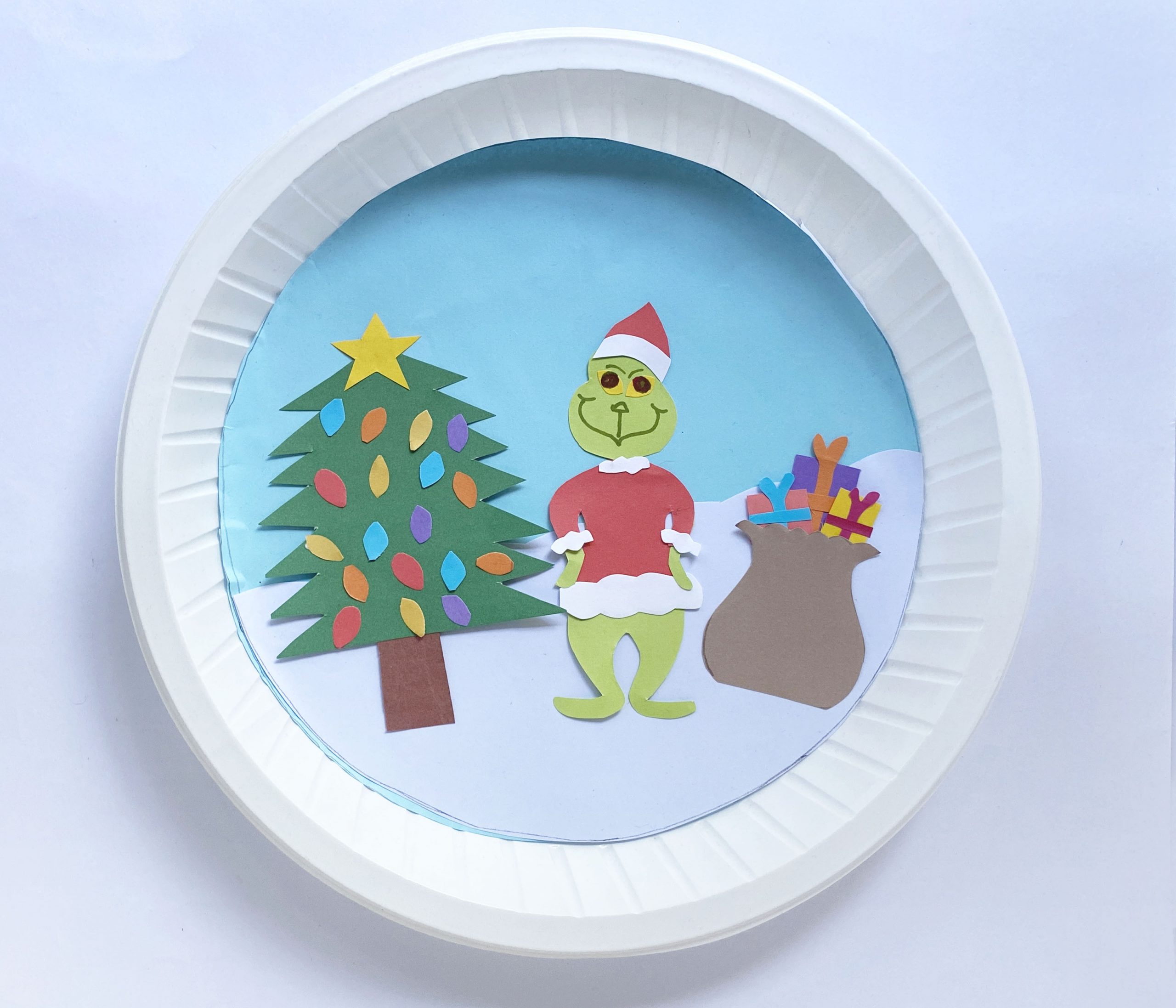 santa grinch craft with paper plate