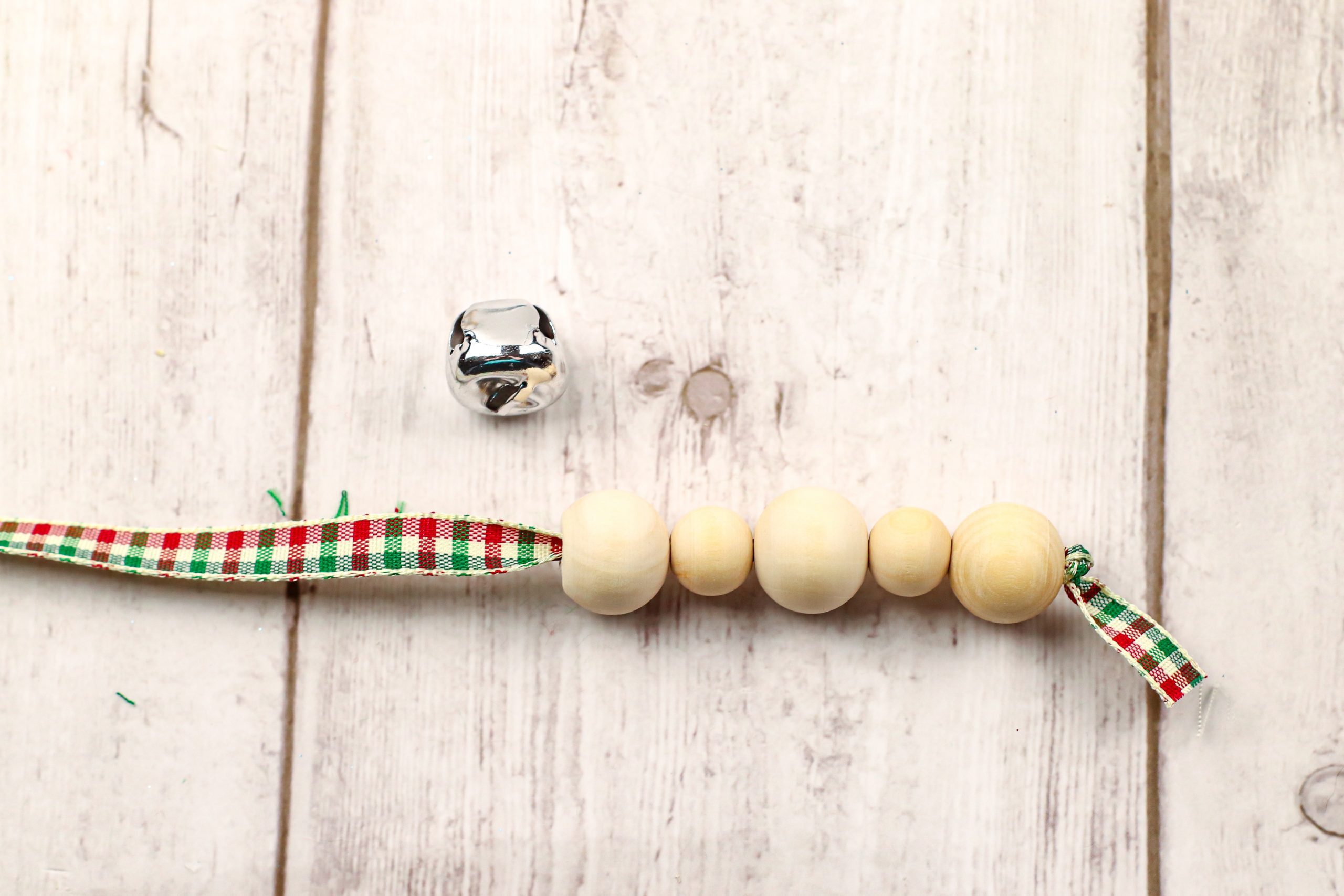 diy christmas ornament with beads