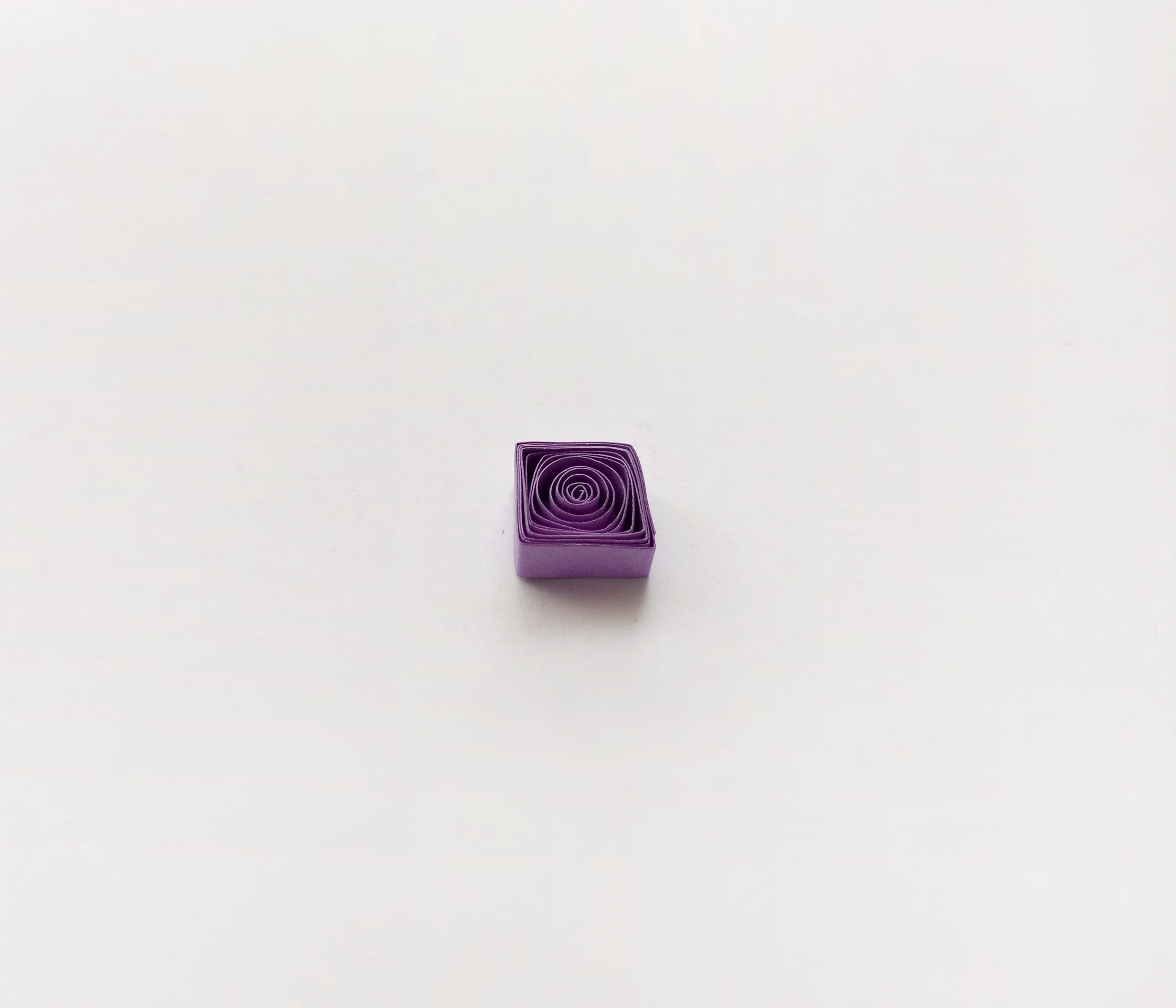how to make a cross patter using quilling