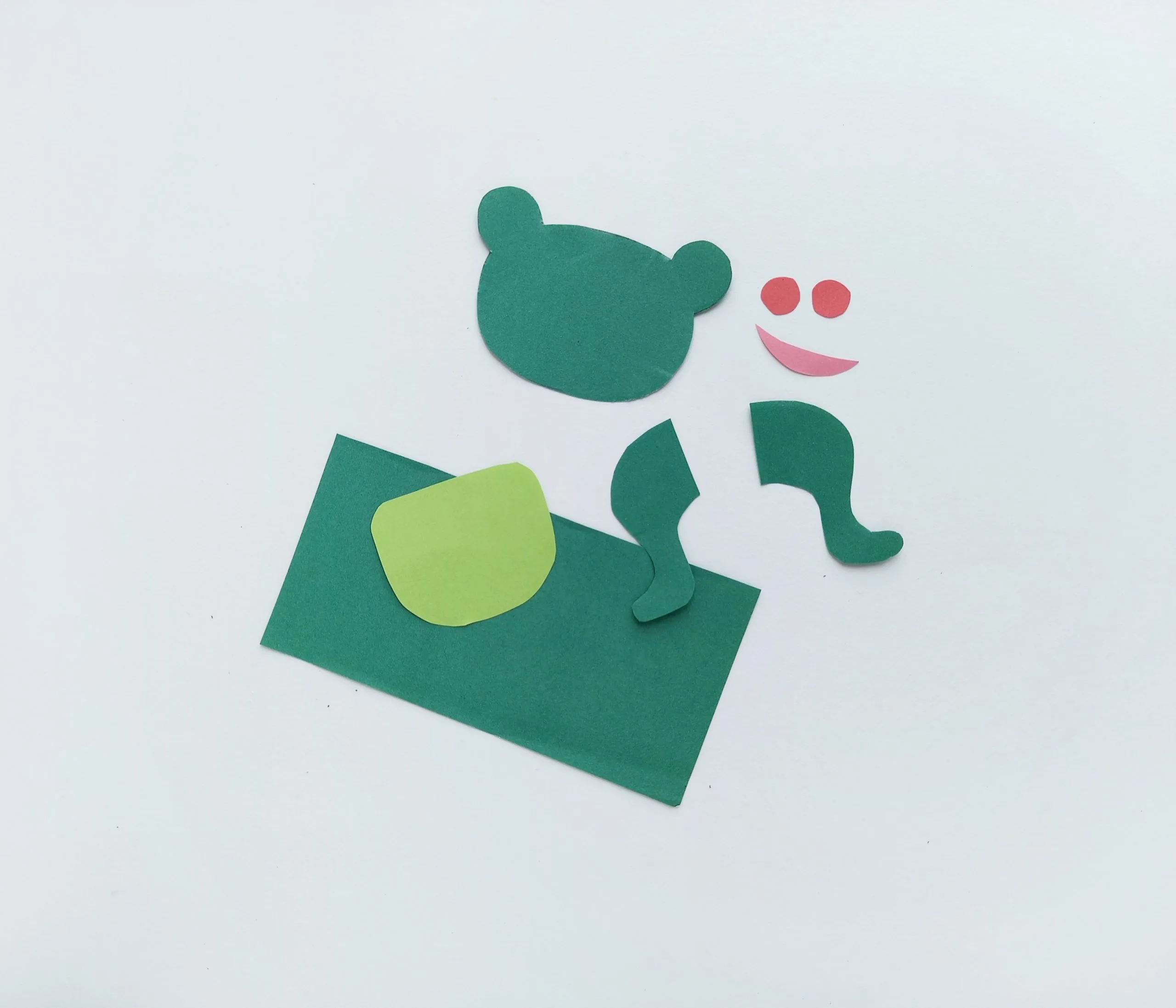 Toilet paper roll frogs