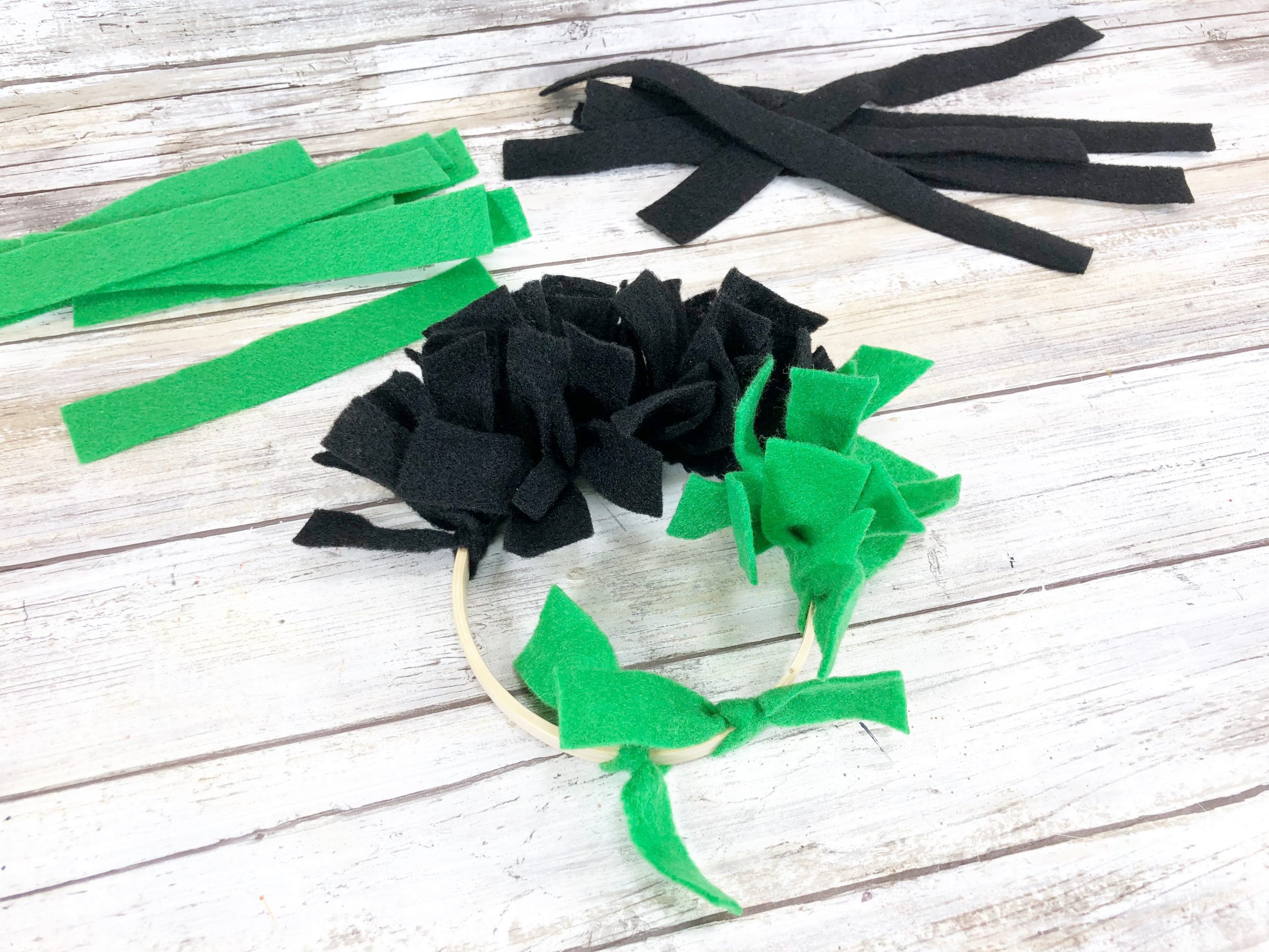 how to make a frankenstein wreath
