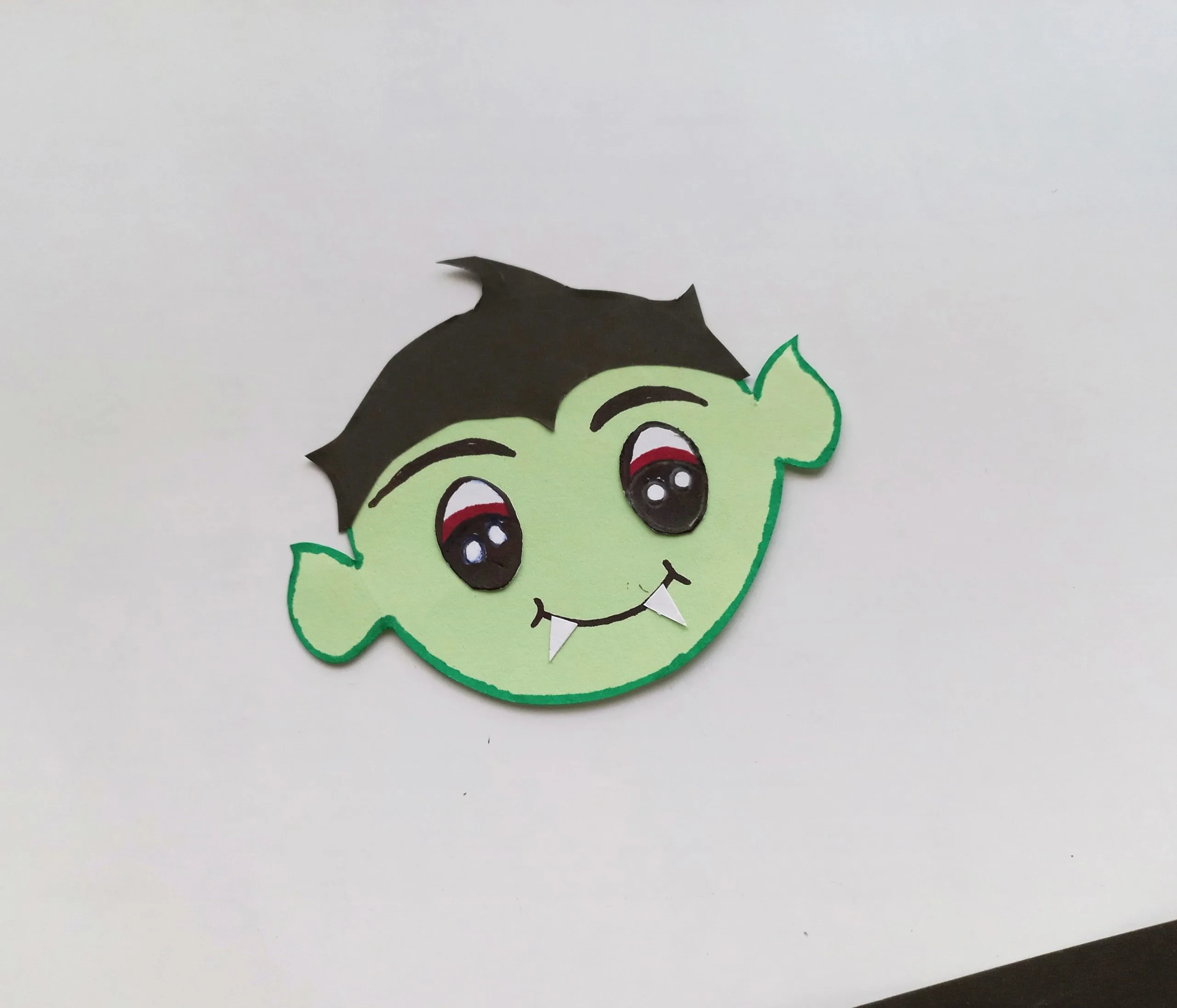 easy vampire craft with toilet paper roll