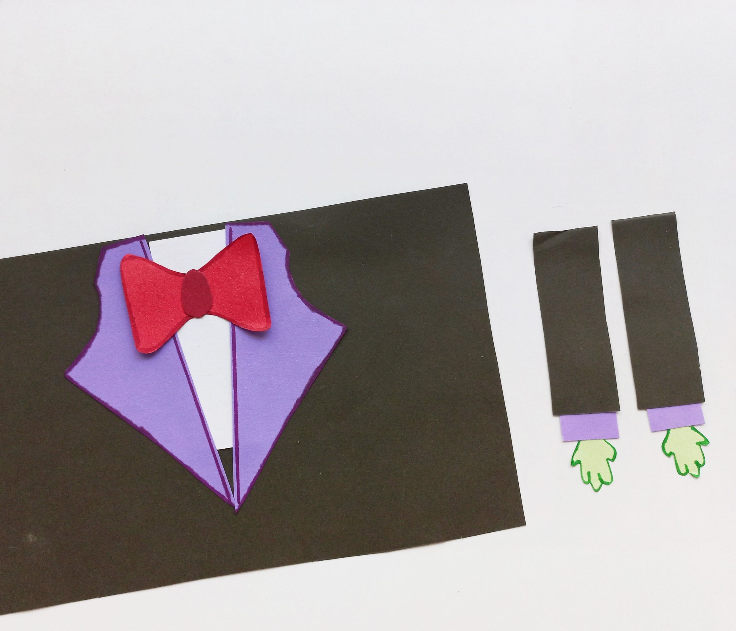 how to make a vampire from a toilet paper roll