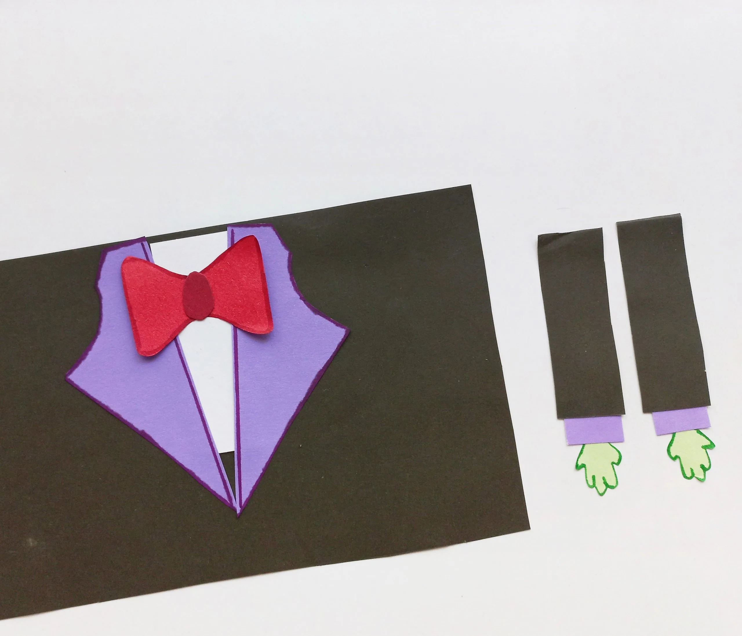 how to make a vampire from a toilet paper roll