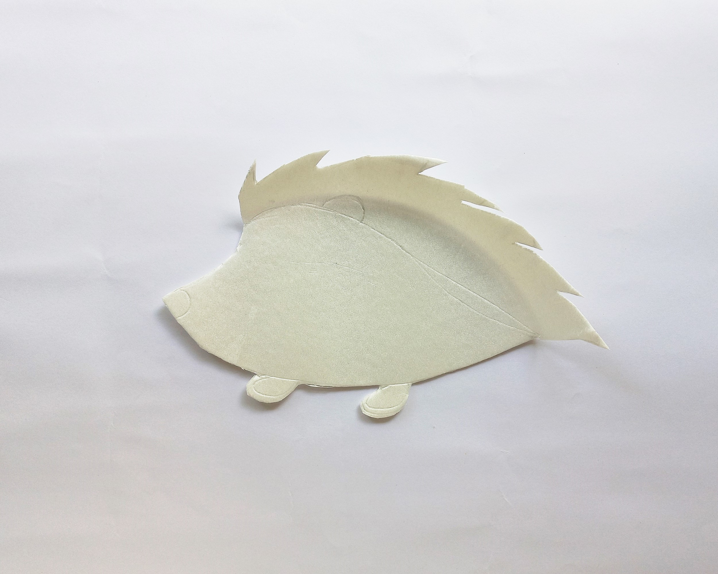 how to make a paper plate hedgehog