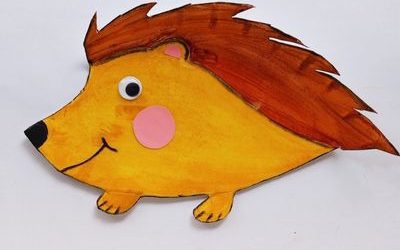easy hedgehog craft with paper plate
