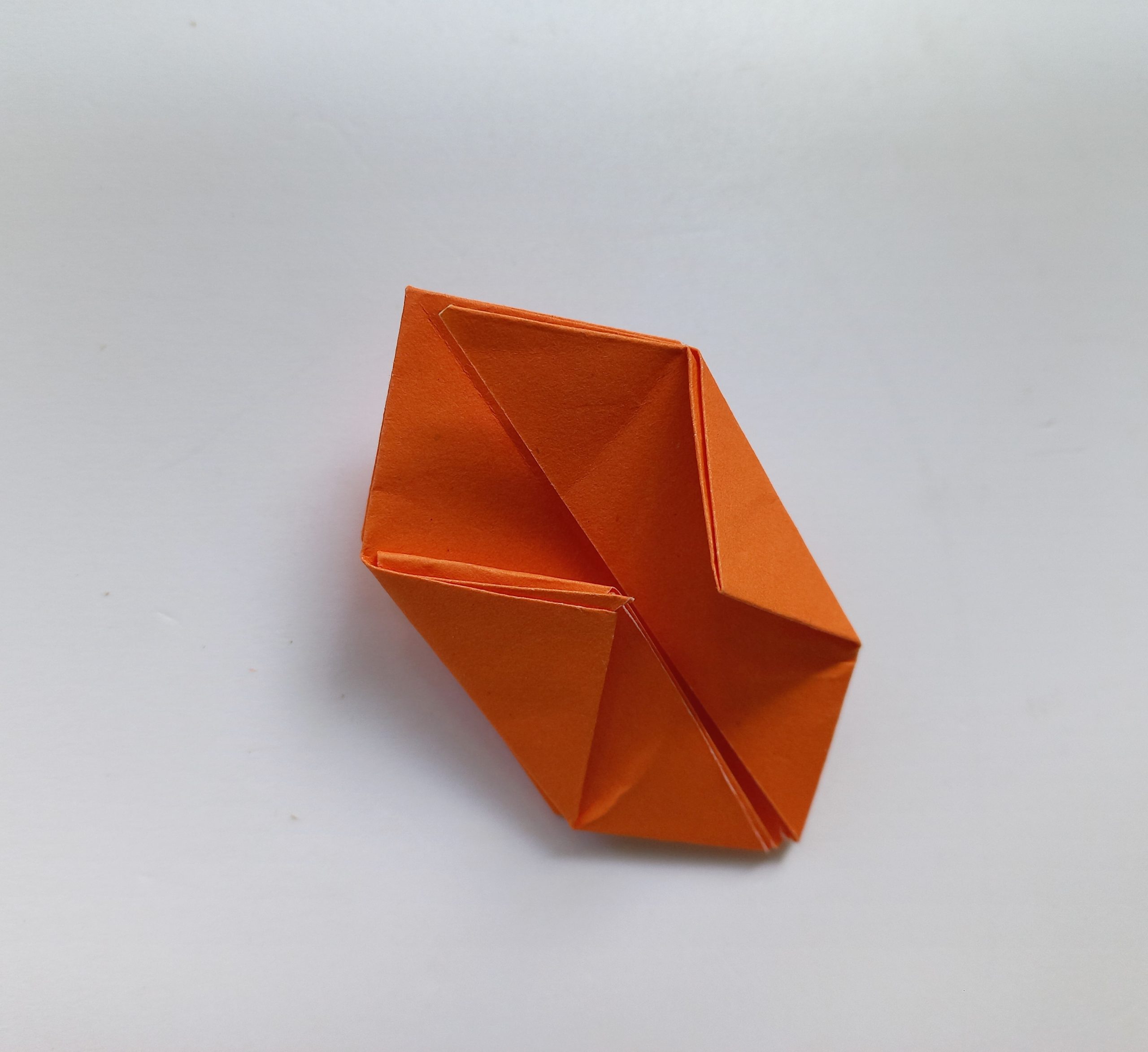 how to make a 3D pumpkin for Halloween