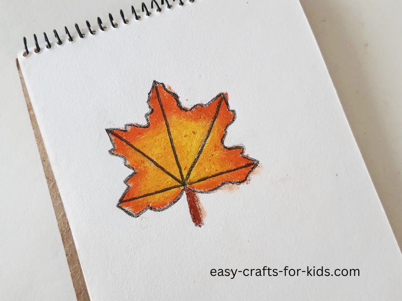 how to draw a simple maple leaf