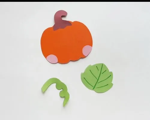 Cute pumpkin face craft process