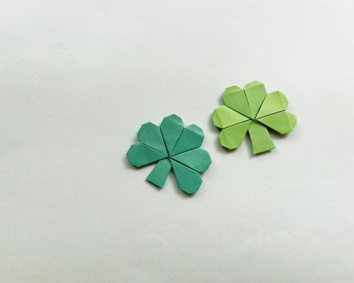 easy shamrock origami