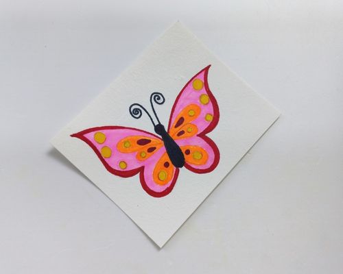 easy butterfly to draw