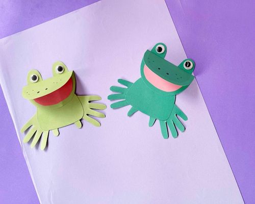 frog handprint craft