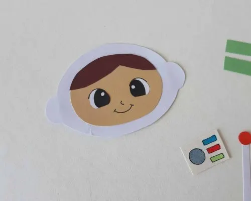 diy astronaut puppet craft
