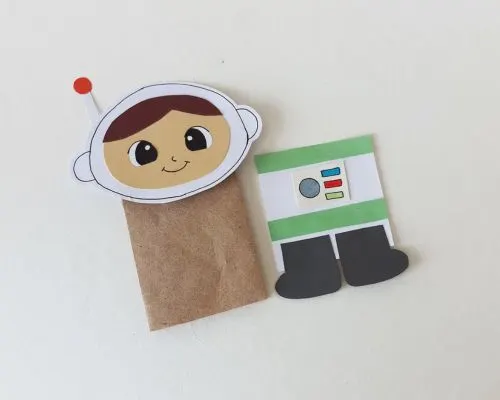 how to make a paper astronaut