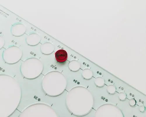 quilling scale