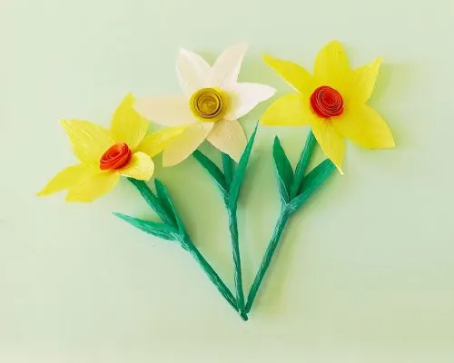 How to Make Paper Daffodils 