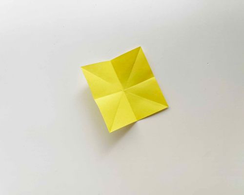 how to make a folded paper sunflower