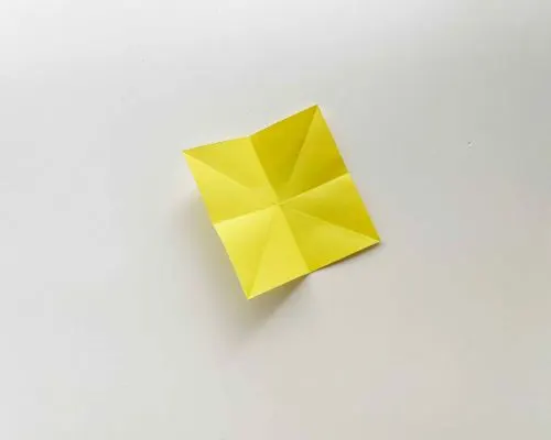 how to make a folded paper sunflower